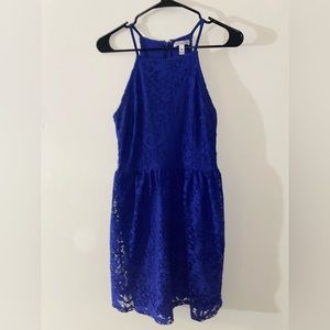 Speechless, Spaghetti strap blue lace dress